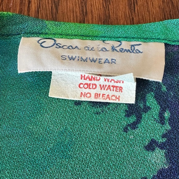 Vintage Oscar de la Renta Swimwear Cover Up Jacket Shawl size M - Picture 5 of 7